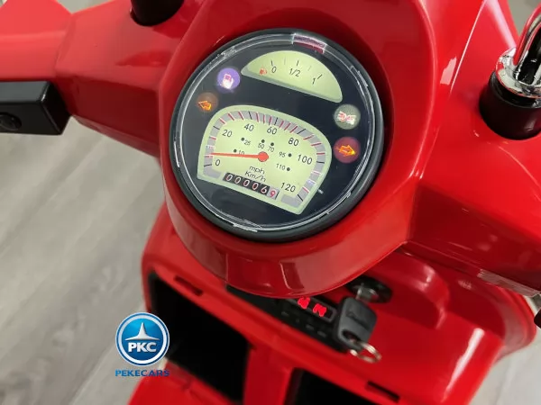 Moto electrica para niños Vespa Clasica Piaggio 12V Roja vista salpicadero