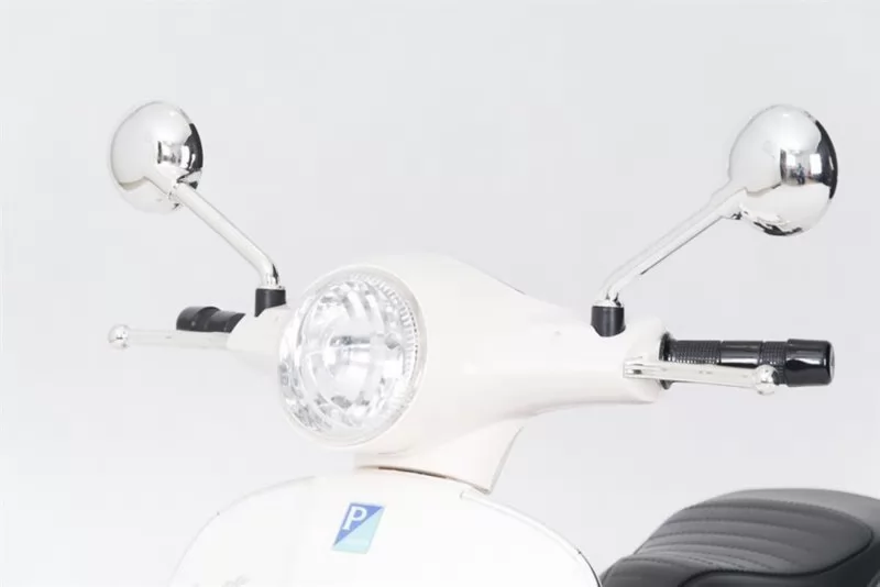 Vespa GTS Piaggio 12V Blanca frontal