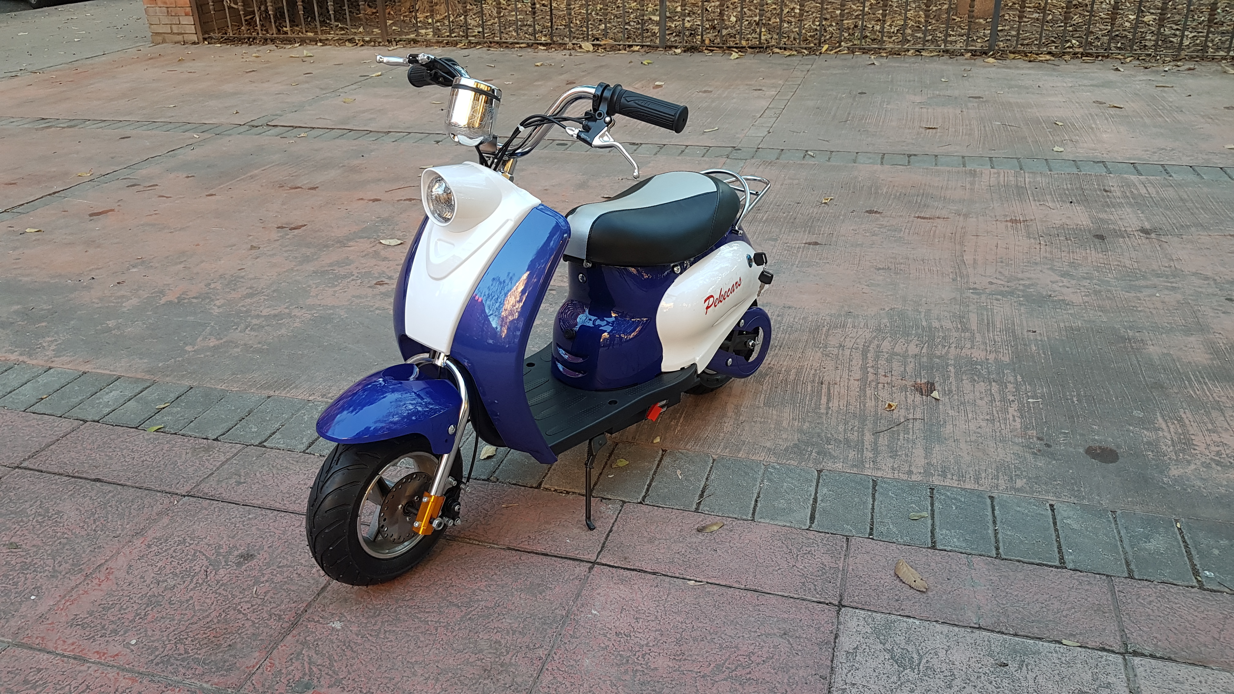 Vespa style Azul 24V 250W