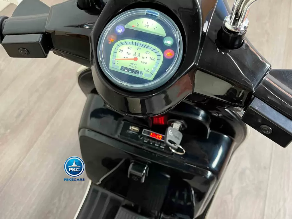 Moto electrica para niños Vespa Clasica Piaggio 12V Negra vista manillar
