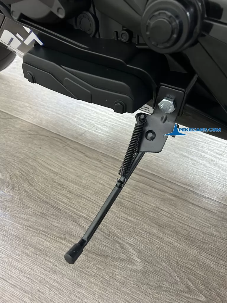 Moto eléctrica para niños BMW S1000RR BLANCA para de cabra