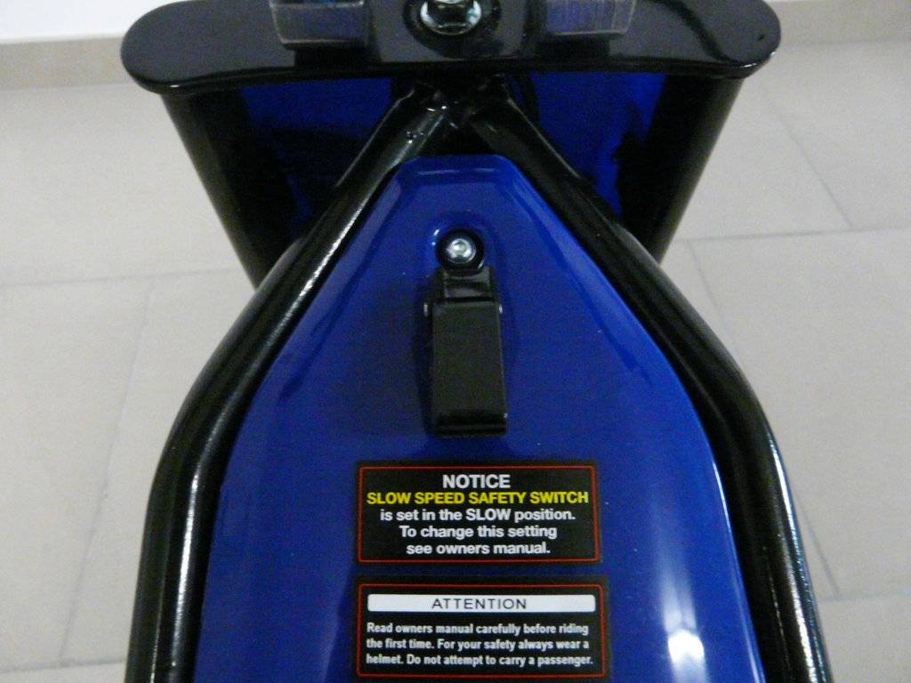 Moto electrica infantil Pekecars 24V 200W Azul deposito