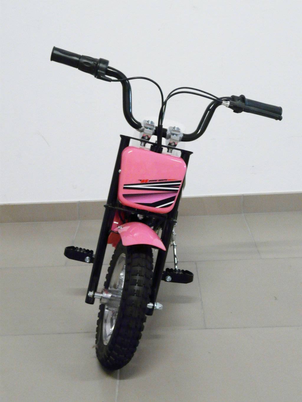 Moto electrica infantil Pekecars 24V 200W Rosa vista frontal