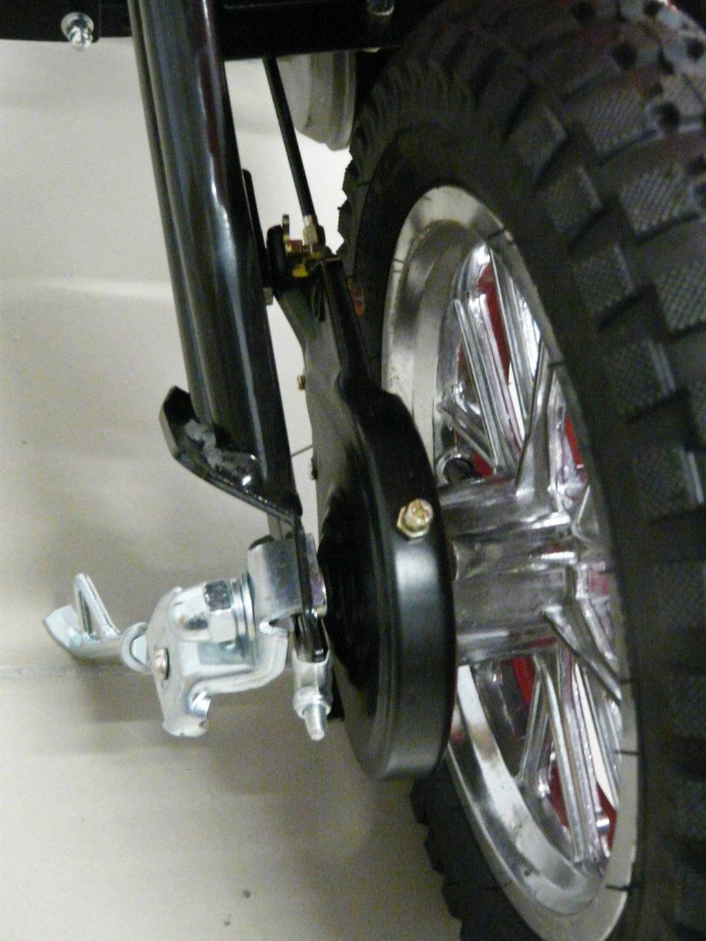 Moto electrica infantil Pekecars 24V 200W Rosa caballete