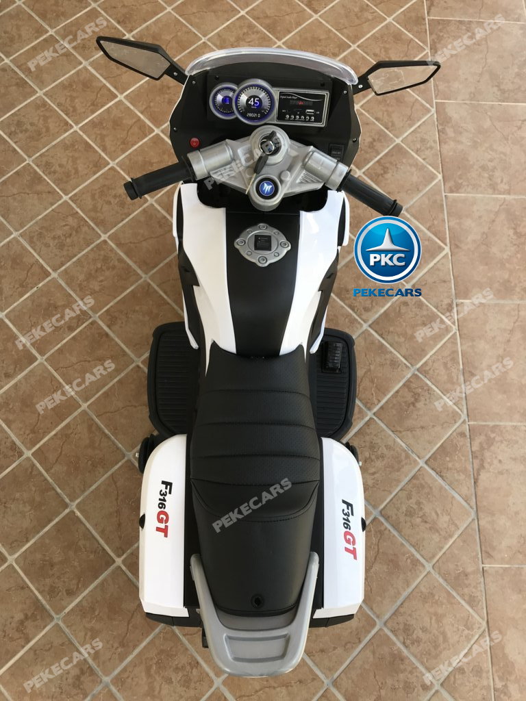 Moto BMW Style C 650 GT Blanca manillar