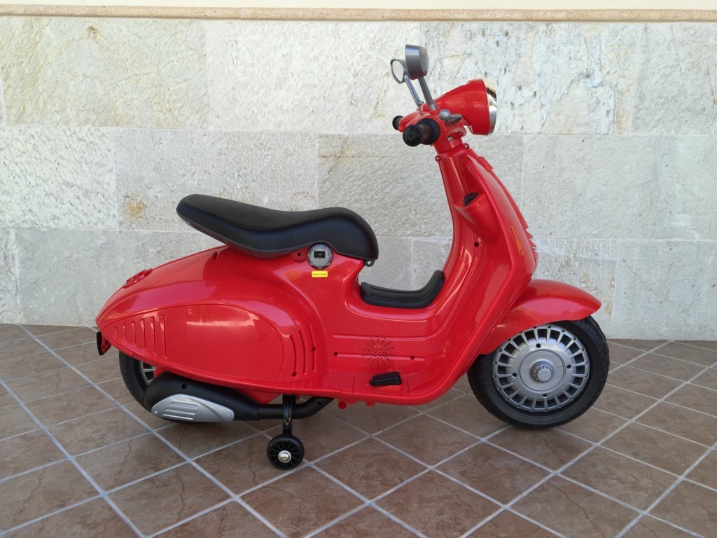 Vespa style 12V Roja