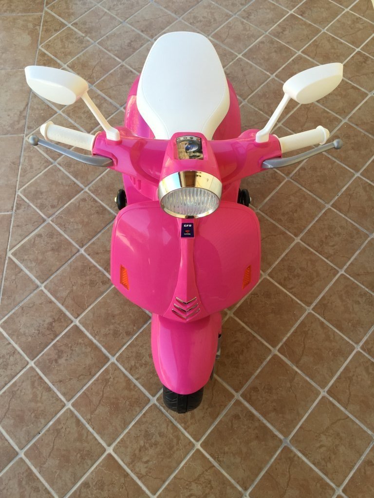 Vespa style 12V Rosa desde arriba