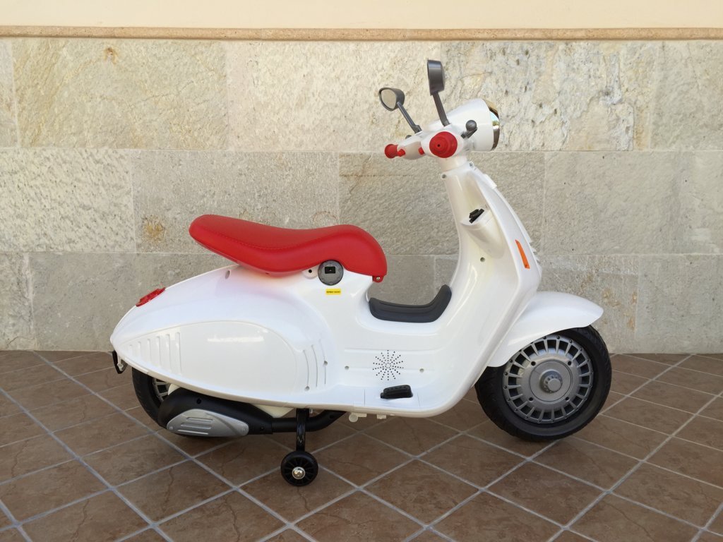 Vespa style 12V Blanca