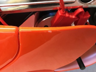 Moto ducati naranja desperfecto