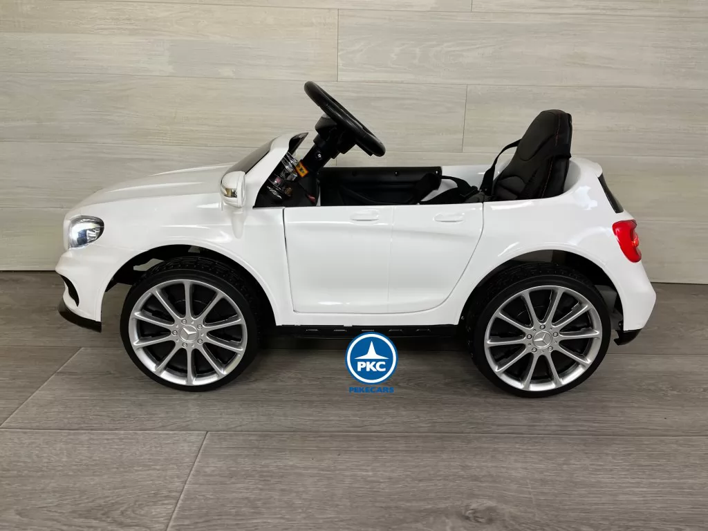 Coche eléctrico para niños mercedes GLA45 Blanco