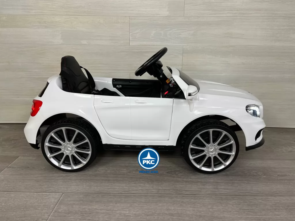 Coche eléctrico para niños mercedes GLA45 Blanco