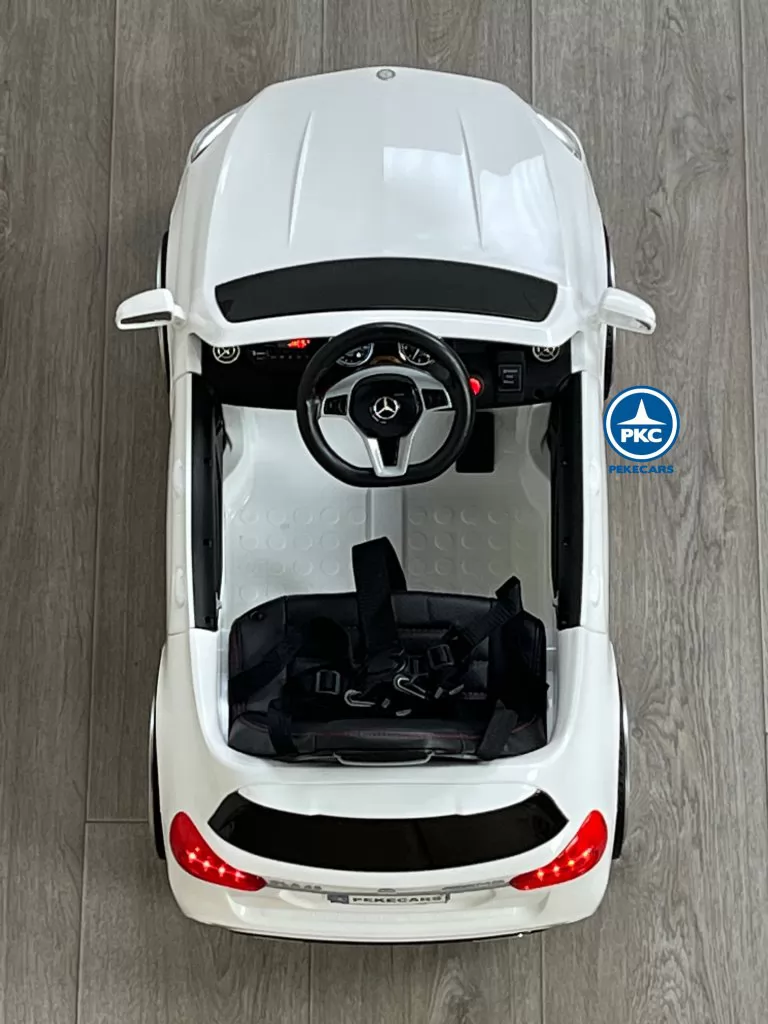 Coche eléctrico para niños mercedes GLA45 Blanco