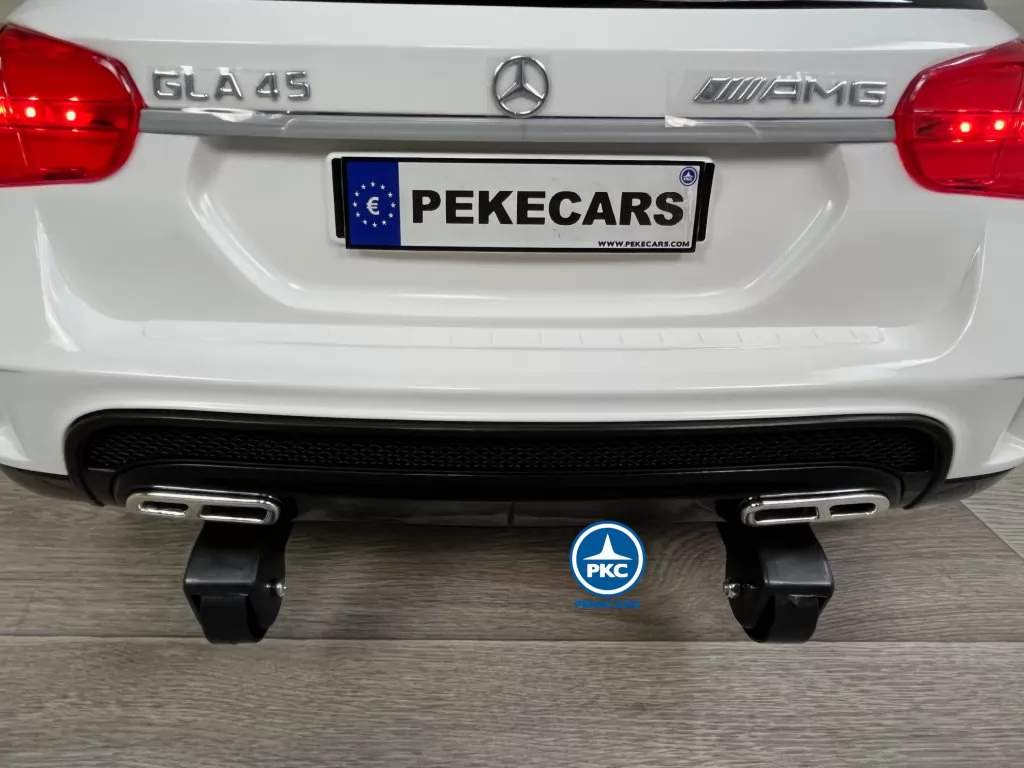 Coche eléctrico para niños mercedes GLA45 Blanco