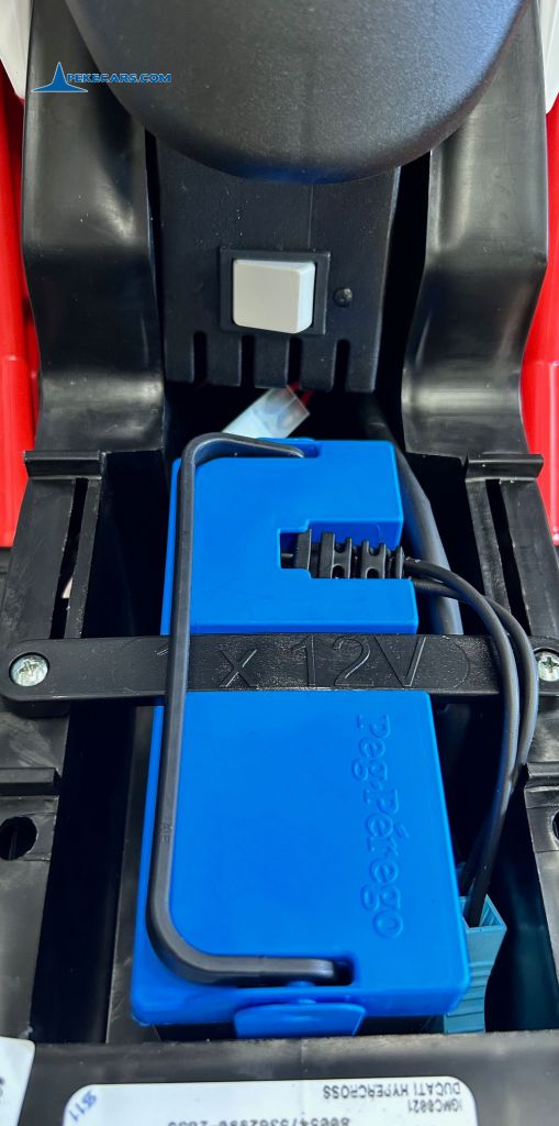 moto hypercross 12v outlet
