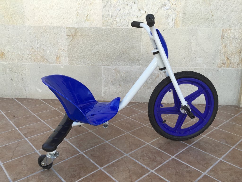 Triciclo 360º Pekecars Azul lateral