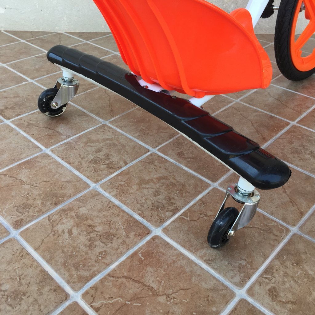 Triciclo 360º Pekecars Naranja detalle ruedines