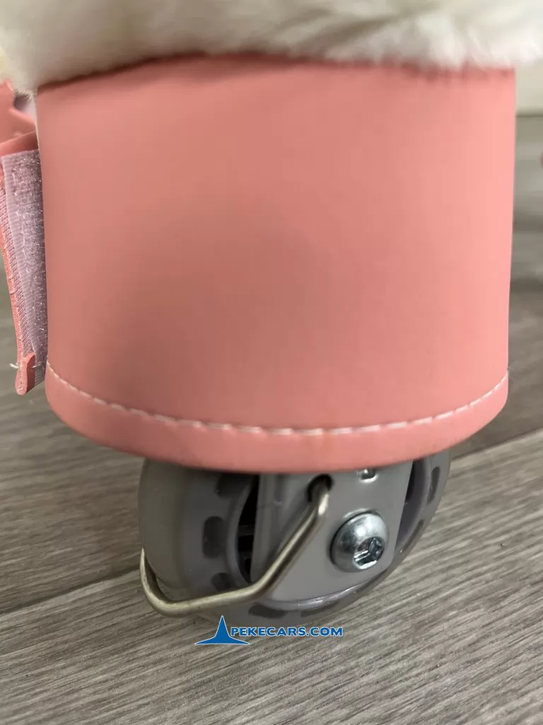 Pekepony unicornio pequeño freno en las patas
