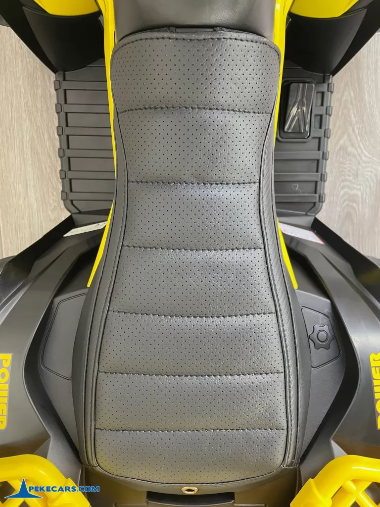 Quad Eléctrico ATR 12V 2.4G Amarillo asiento