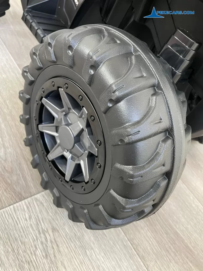 Quad Eléctrico ATR 12V 2.4G Negro ruedas