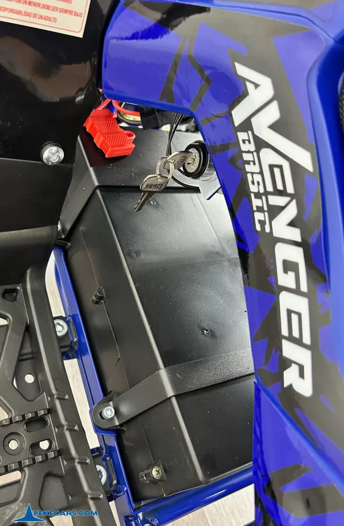 Quad Avenger 48V 1000W Azul vista bateria