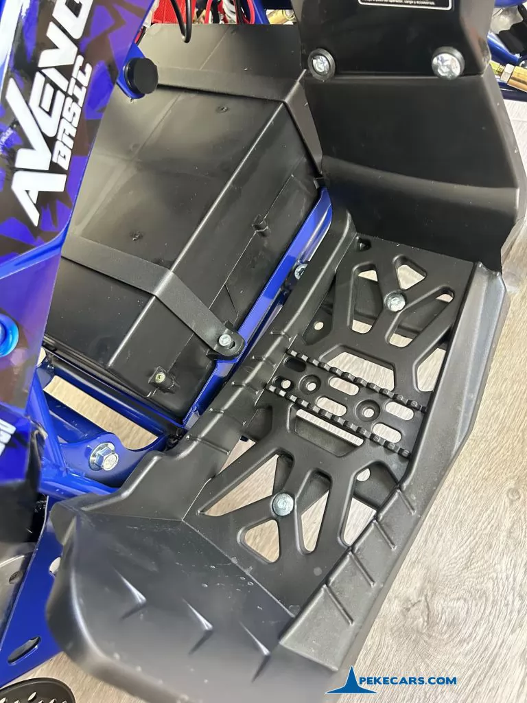 Quad Avenger 48V 1000W Azul para niños batería
