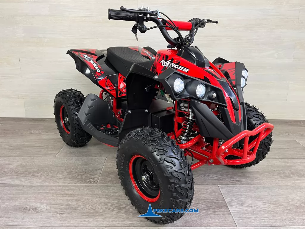 Quad Avenger 48V 1000W Rojo ruedas