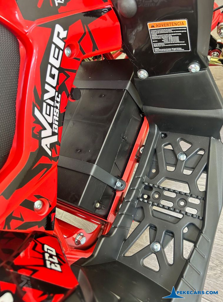 Quad Avenger 48V 1000W Rojo reposapies