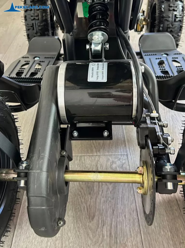 Quad Cobra 36V 800W Blanco motor
