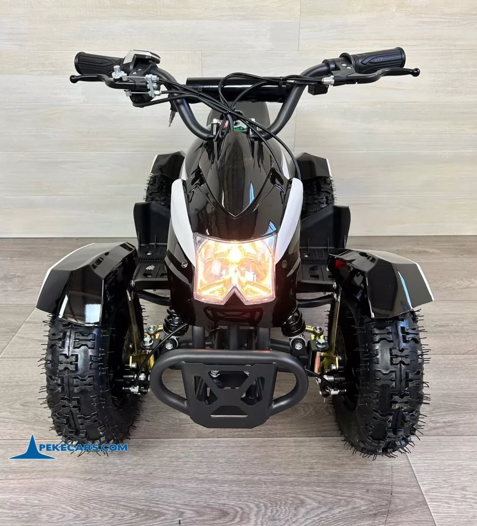 Quad Cobra 36V 800W Blanco frontal