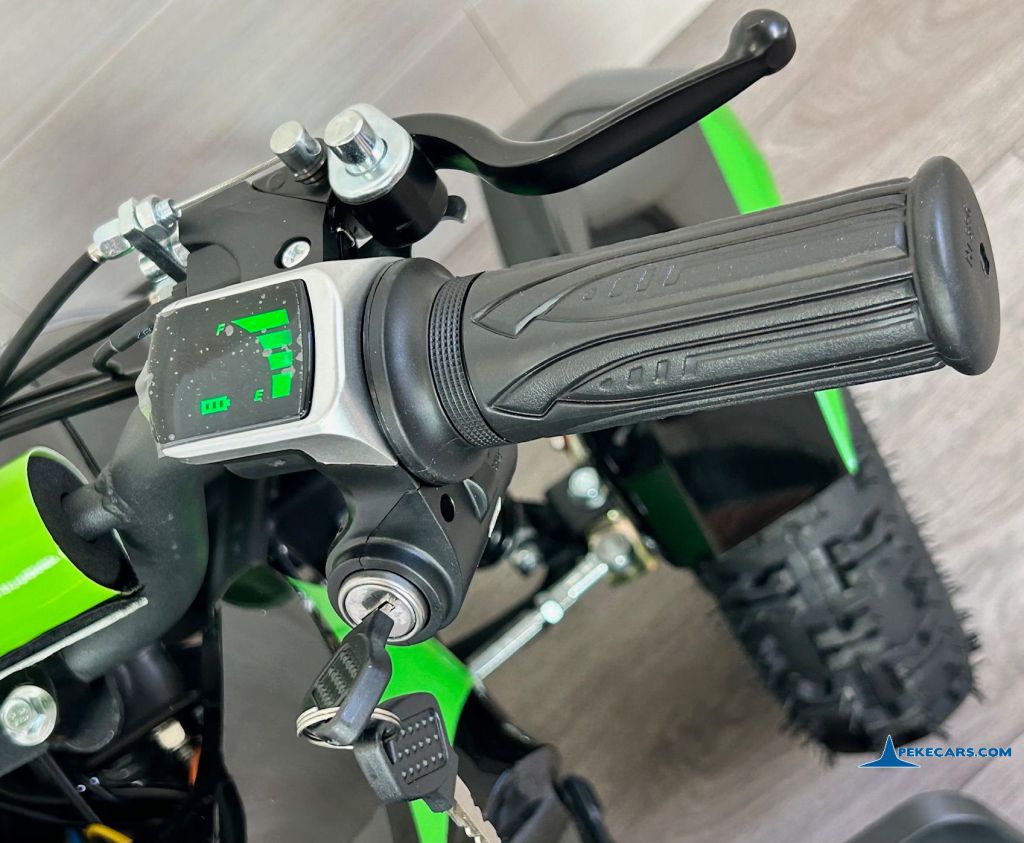 Quad Cobra 36V 800W Verde manillar