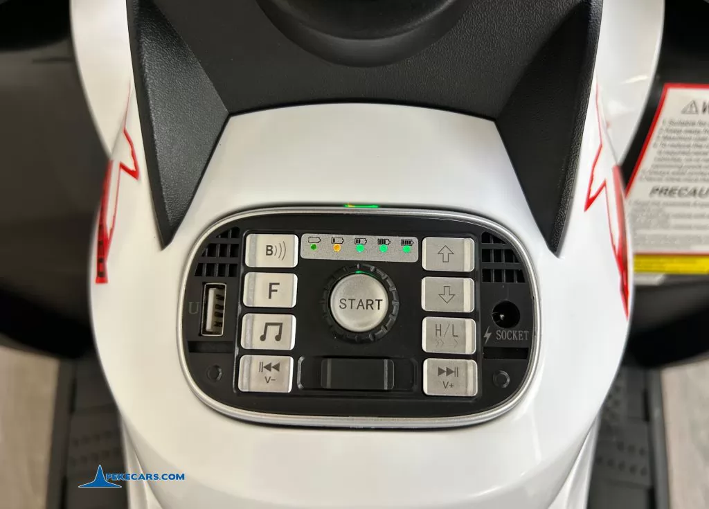 Quad Eléctrico XT-SPEED 24V Blanco reproductor mp3 musica