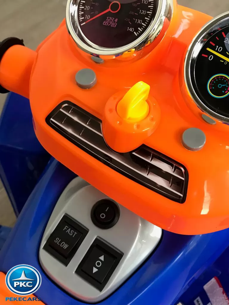 Quad eléctrico infantil Pekecars doble velocidad Azul vista cuadro de mando