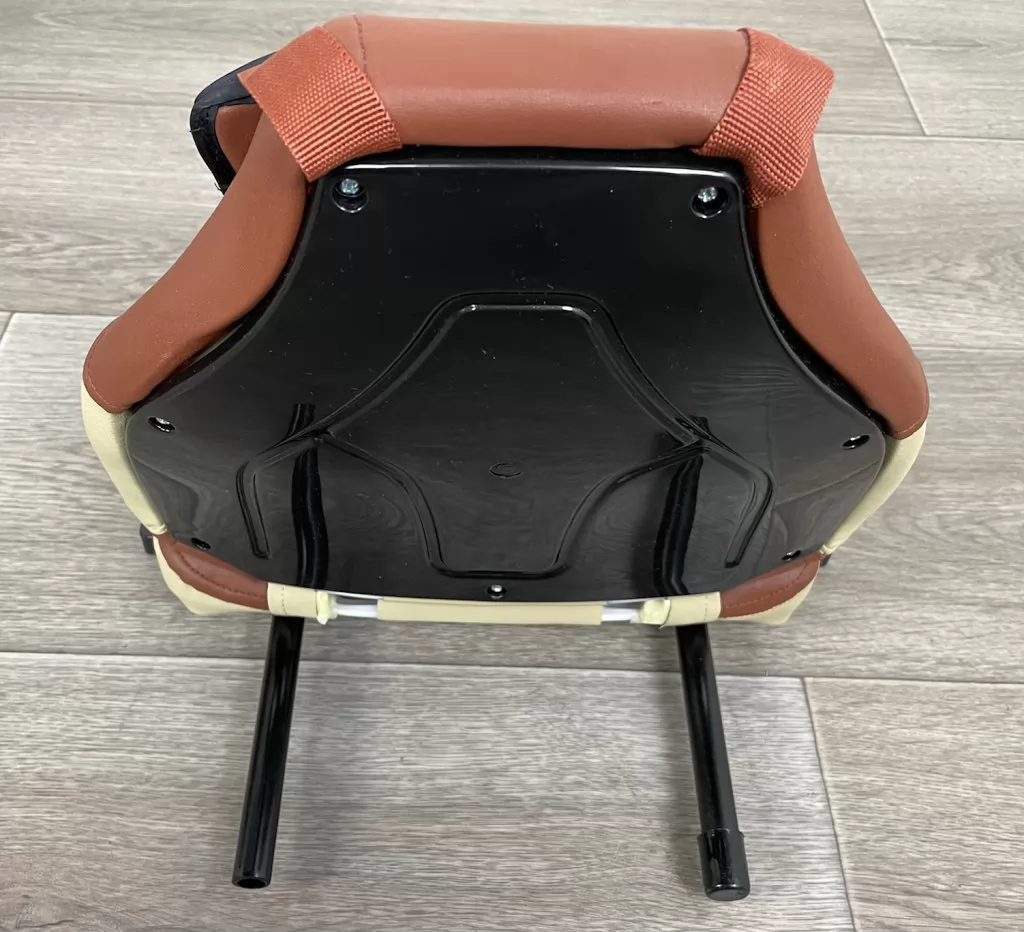 Asiento en polipiel de repuesto trasero