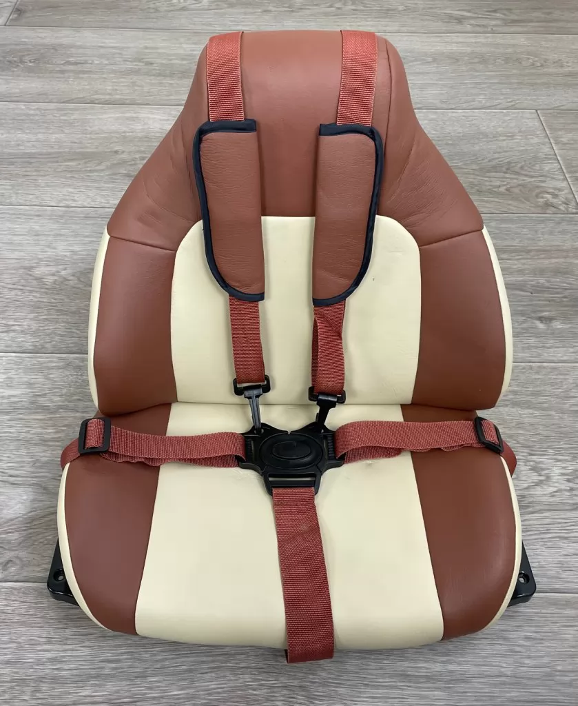 Asiento en polipiel de repuesto modelo A229