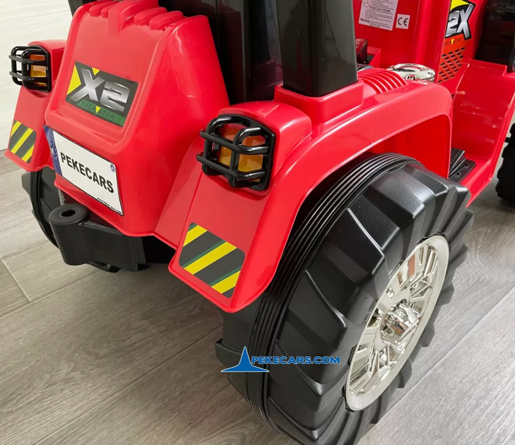 Tractor Eléctrico Peketrac 1005 12V 2.4G Rojo vista principal luces traseras