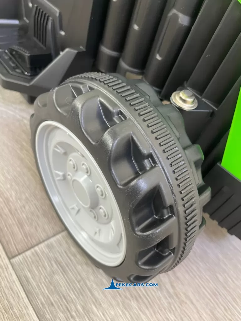 Tractor electrico pekecars 4000 verde