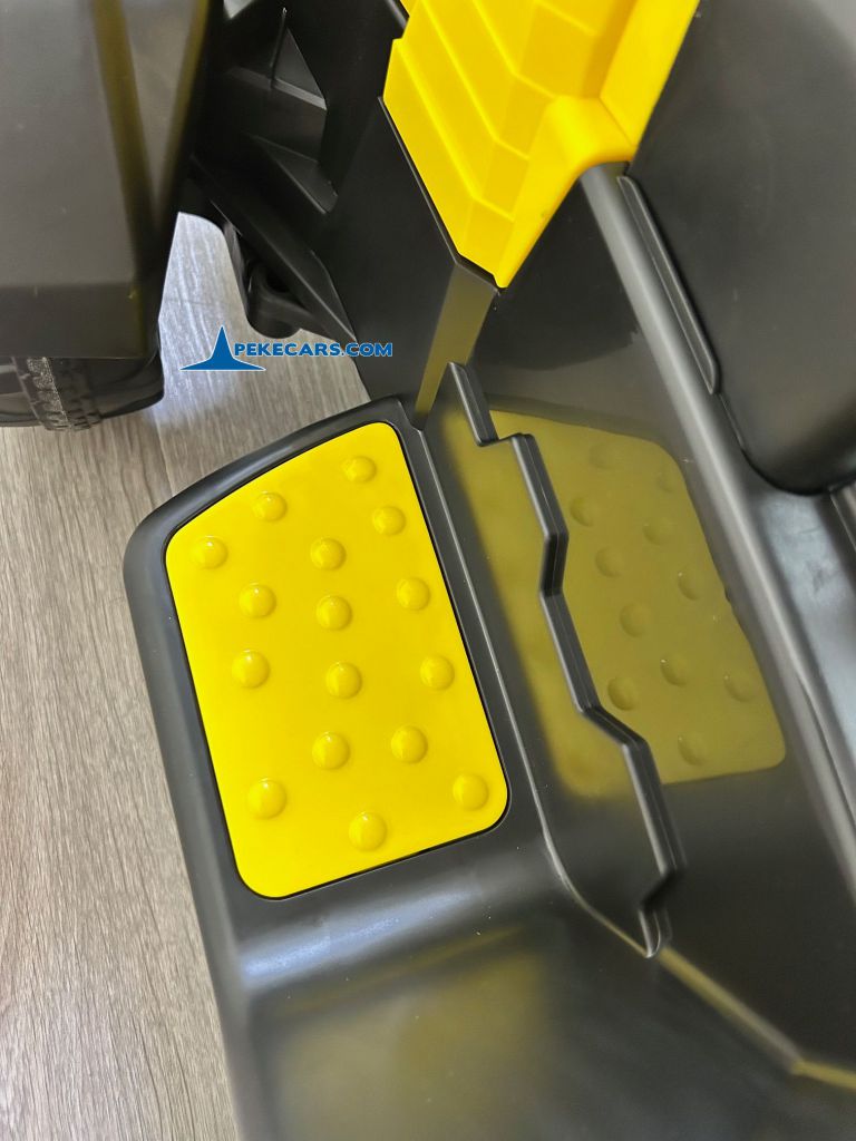 tractores infantiles peketrac 4200 12v amarillo