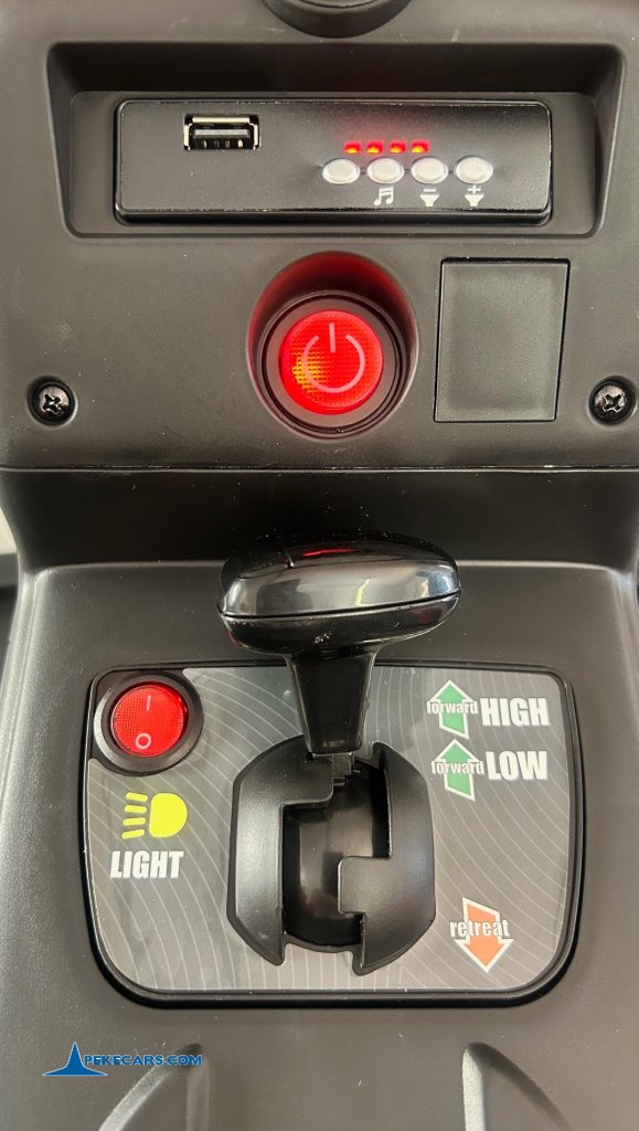 Tractor Eléctrico Peketrac 5100 12V Rojo salpicadero