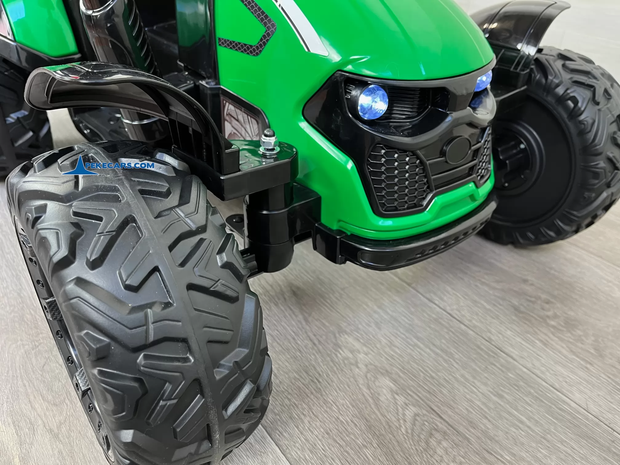 tractor de bateria peketrac 9100 verde