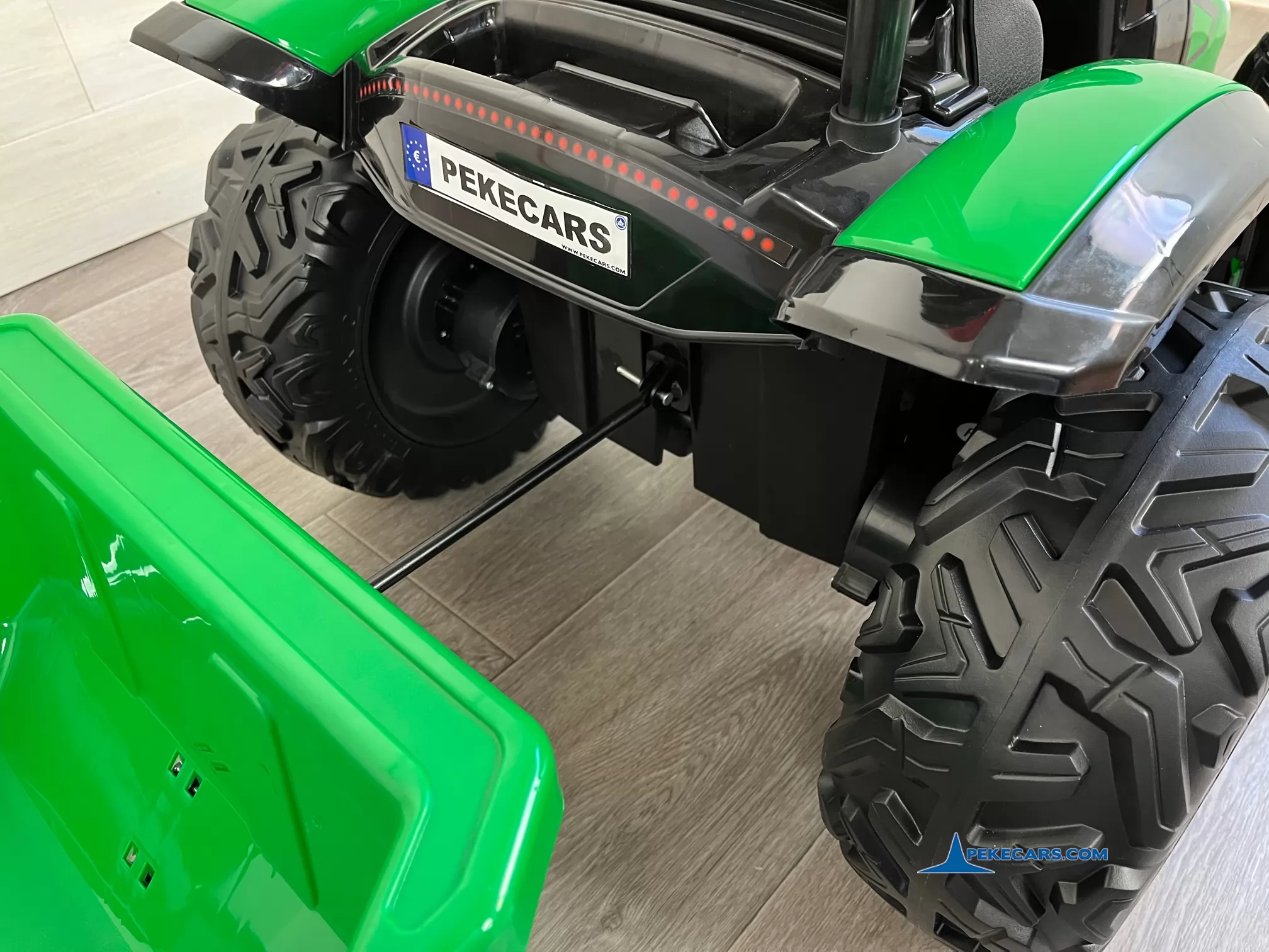 tractores infantiles peketrac 9100 verde trasera