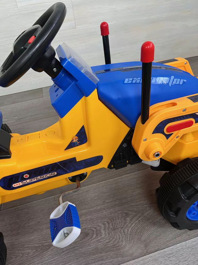 Tractor de pedales strong superior Amarillo