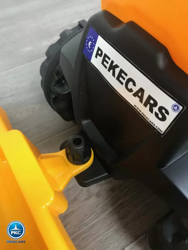 Tractor electrico pekecars 4000 amarillo vista enganche remolque