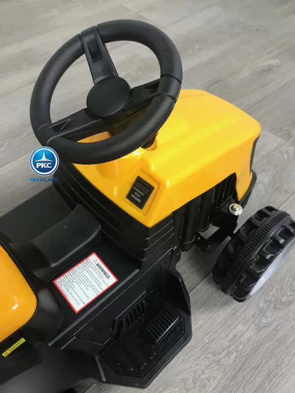 Tractor electrico pekecars 4000 amarillo vista volante
