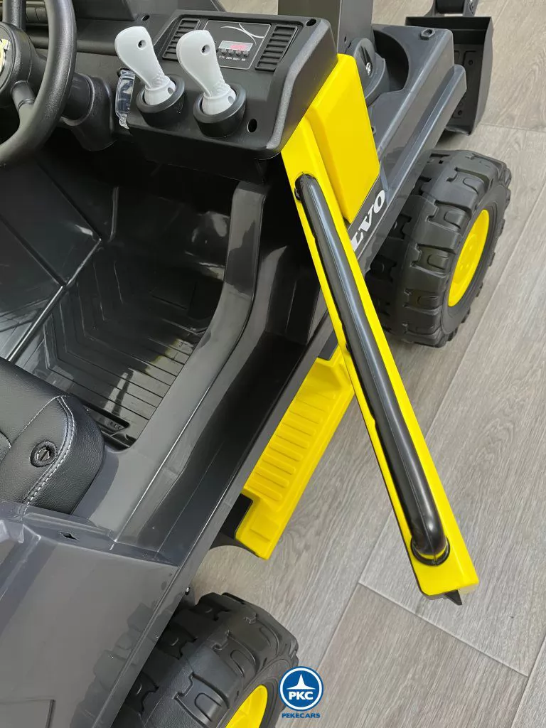 Excavadora Eléctrica Volvo 12v 2.4G Amarilla puerta