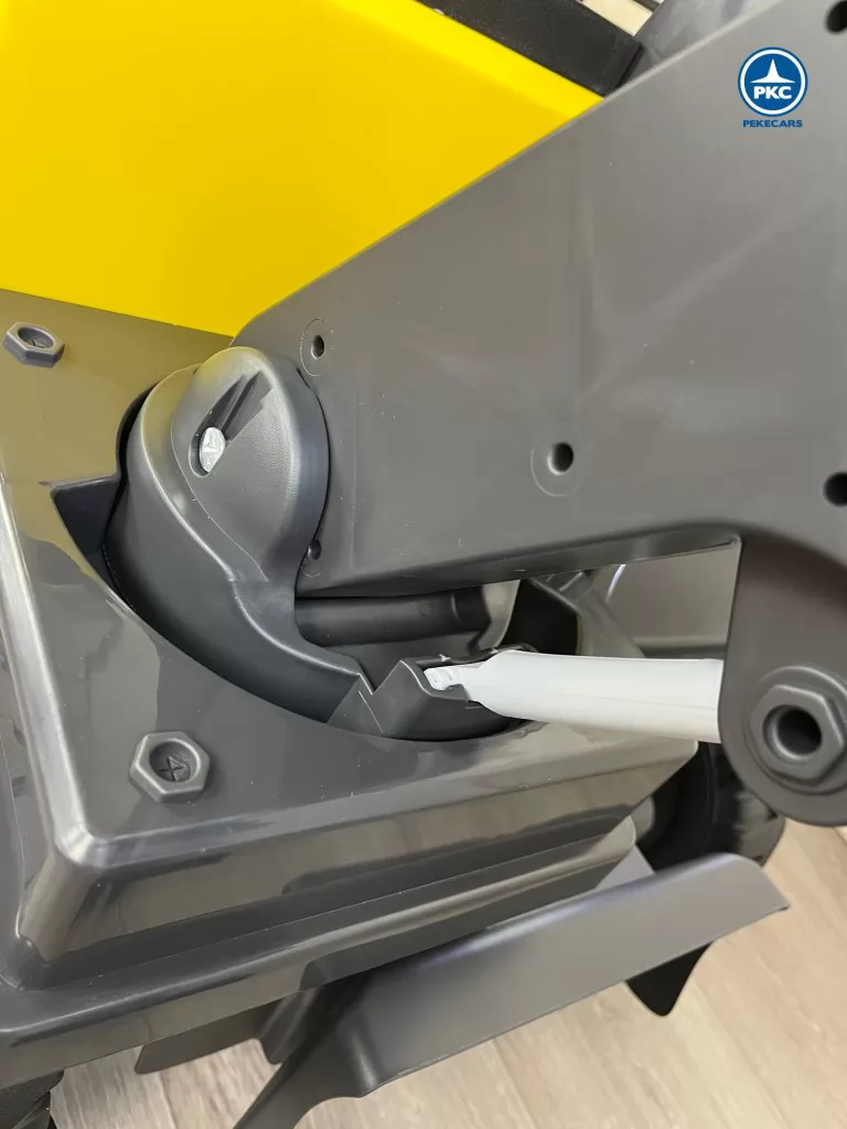 Excavadora Eléctrica infantil Volvo 12v 2.4G Amarilla