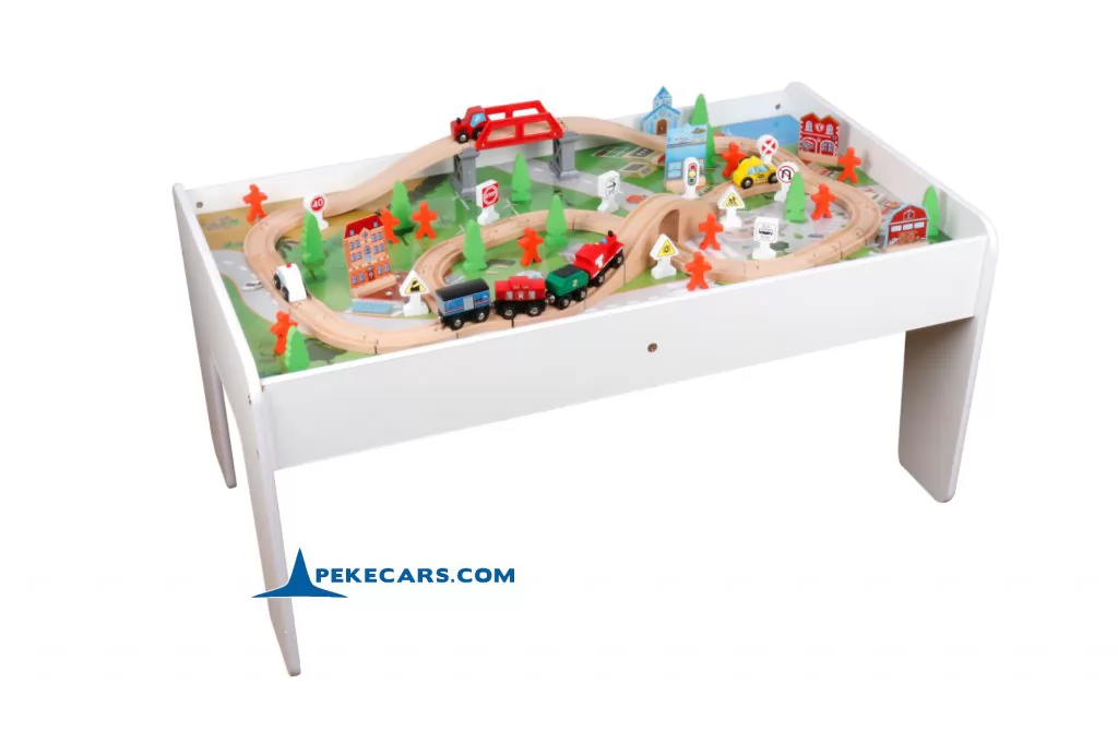 Mesa de Madera con Tren y 90 Piezas posicion 5