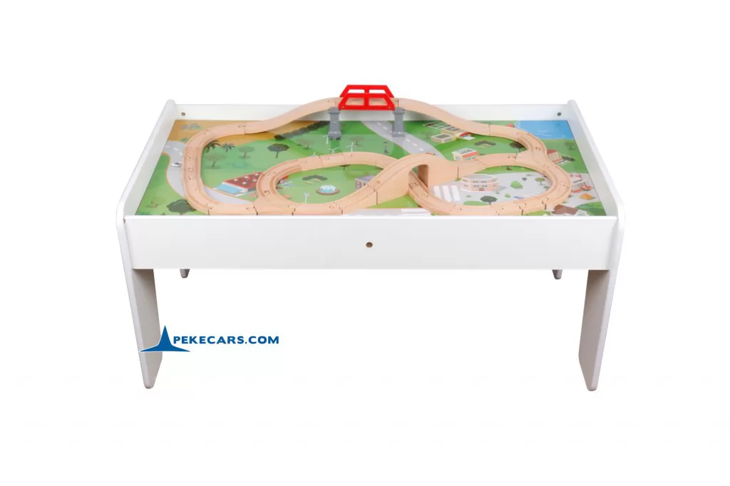 Mesa de Madera con Tren y 90 Piezas posicion 2